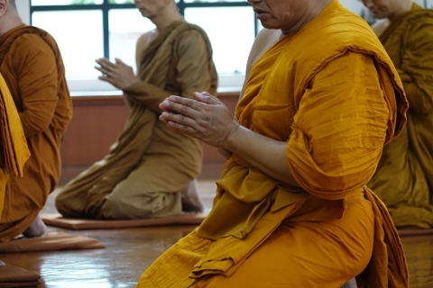 Call of the Dawn: Thai Buddhist Chants