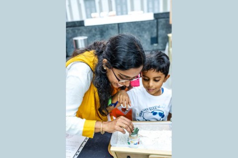Mother's Day Celebrations: Drop-In Craft Activities