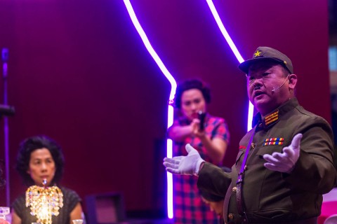 [剧评] 在四马路的表面底下