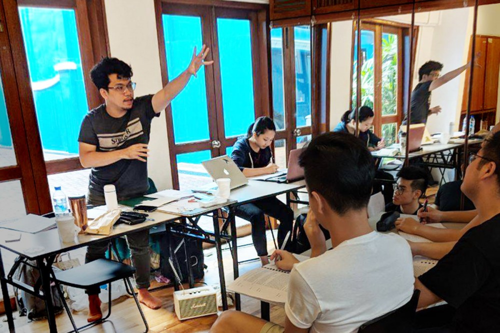 0 20181124 interview with mark the old woman and the ox 01