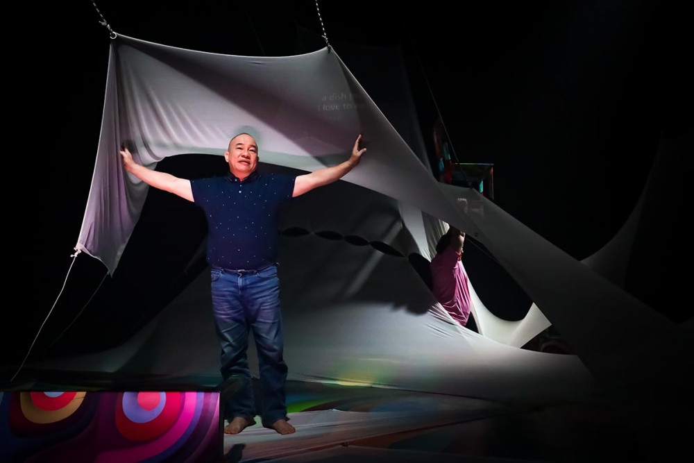 when cloud catches colours review 02