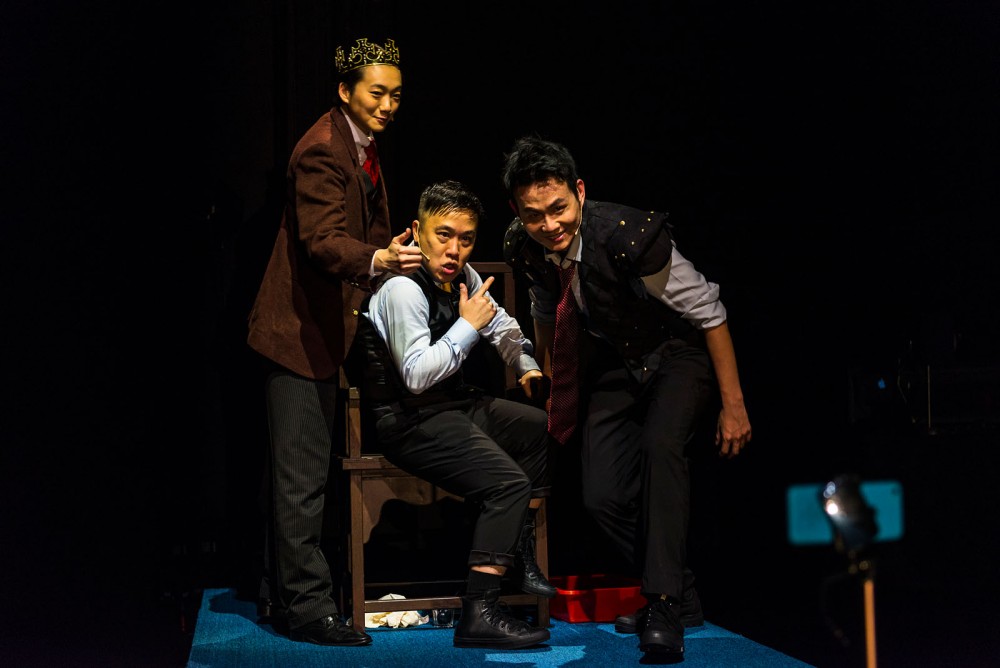 blood and rose ensemble 04