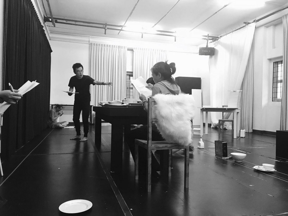 0 in the rehearsal room with oliver chong and the cast of citizen dog 2