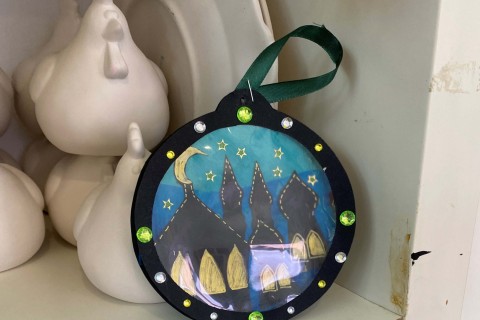 Drop-in Craft Activity: My Raya Painting