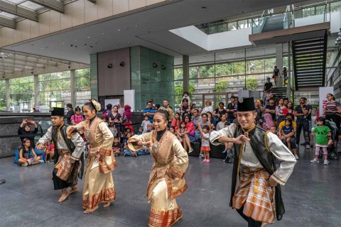 Celebrate Hari Raya with Kith & Kin