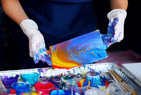 Acrylic Pour Art Workshop @ Wheeler’s Estate